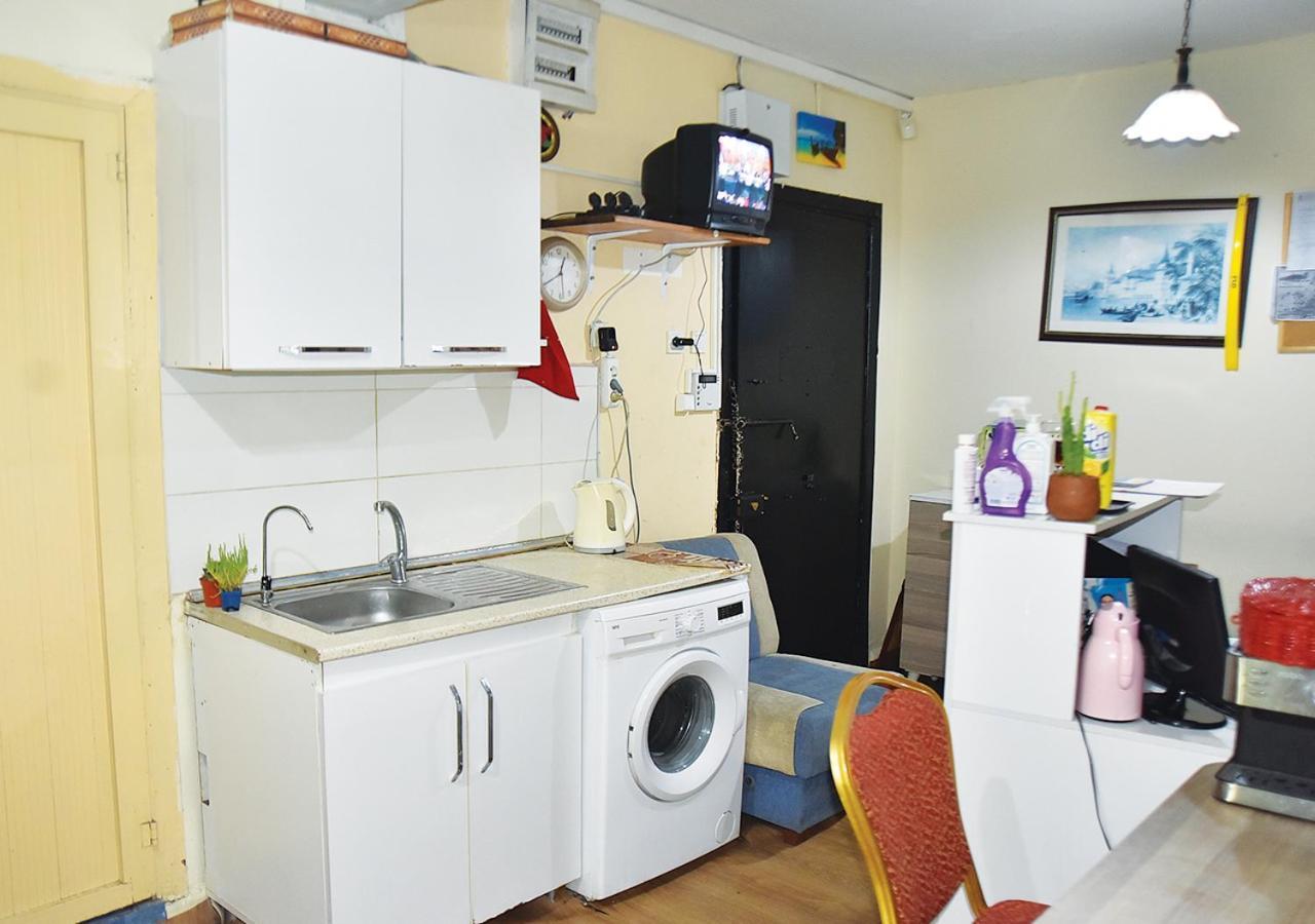 Nostalji Hostel Istanbul Exteriör bild